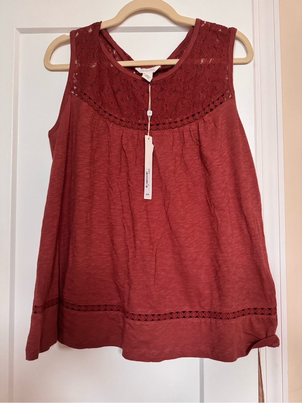 NWT Caslon Rust/Deep Pink Lace Yoke Tank Top Flowy Loose Fit 100% cotton Sz M